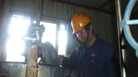 廖勇：從“半路出家”到“技術(shù)大拿” 轉(zhuǎn)崗14年再成技術(shù)帶頭人