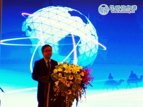 胡寶國發(fā)表主旨演講。記者江楓 攝