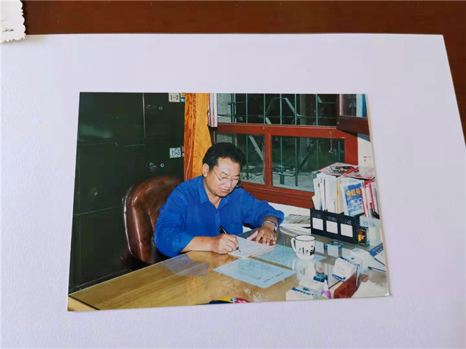 回到石林開始地方工作的畢興林 回到石林開始地方工作的畢興林