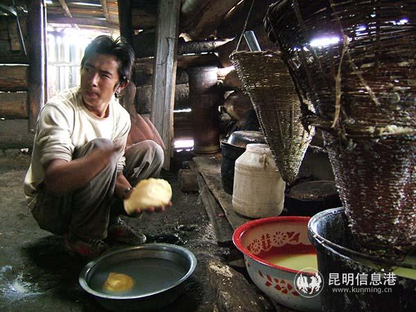 11 傈僳族村民 后藤先生 攝1