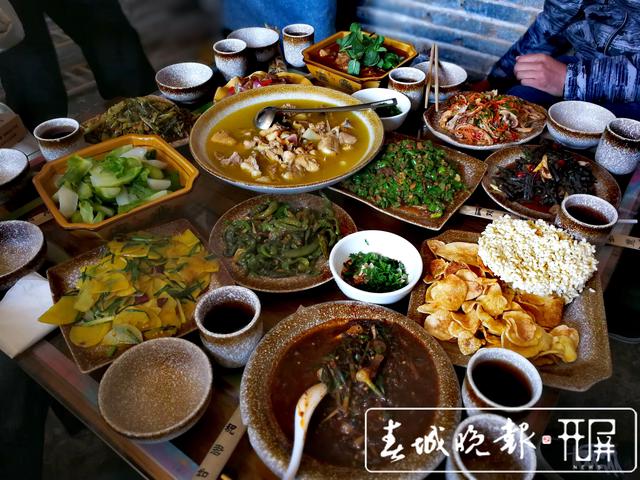 百萬畝油菜花開出千萬種姿態(tài)！此刻，最美的羅平等你來