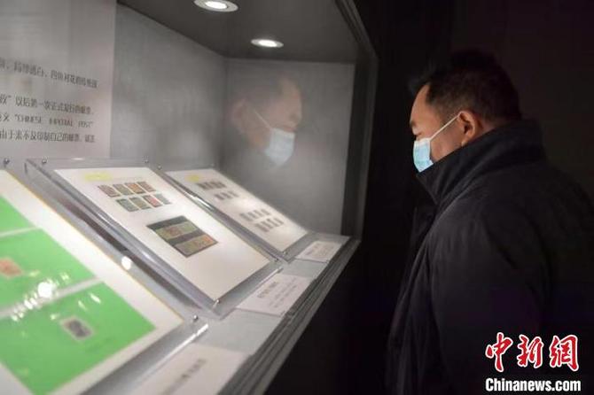 “一帶一路”沿線國家臻品郵票展在長春偽滿皇宮博物院開展?！埇?攝