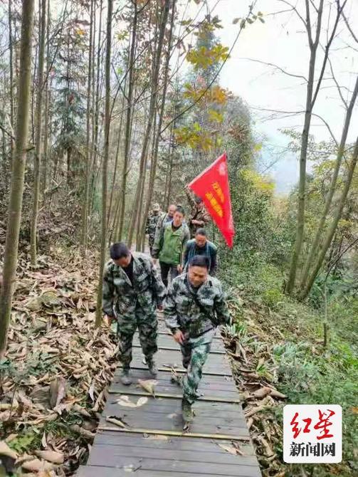 點(diǎn)擊查看高清原圖 點(diǎn)擊查看高清原圖