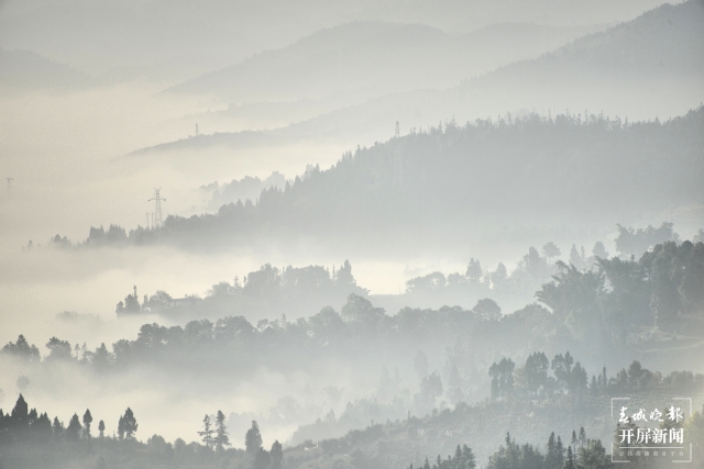 開屏策劃｜冬至云南—保山昌寧霧海（開屏新聞記者及通訊員 攝）