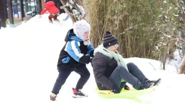 轎子雪山(開屏新聞記者王宇衡)