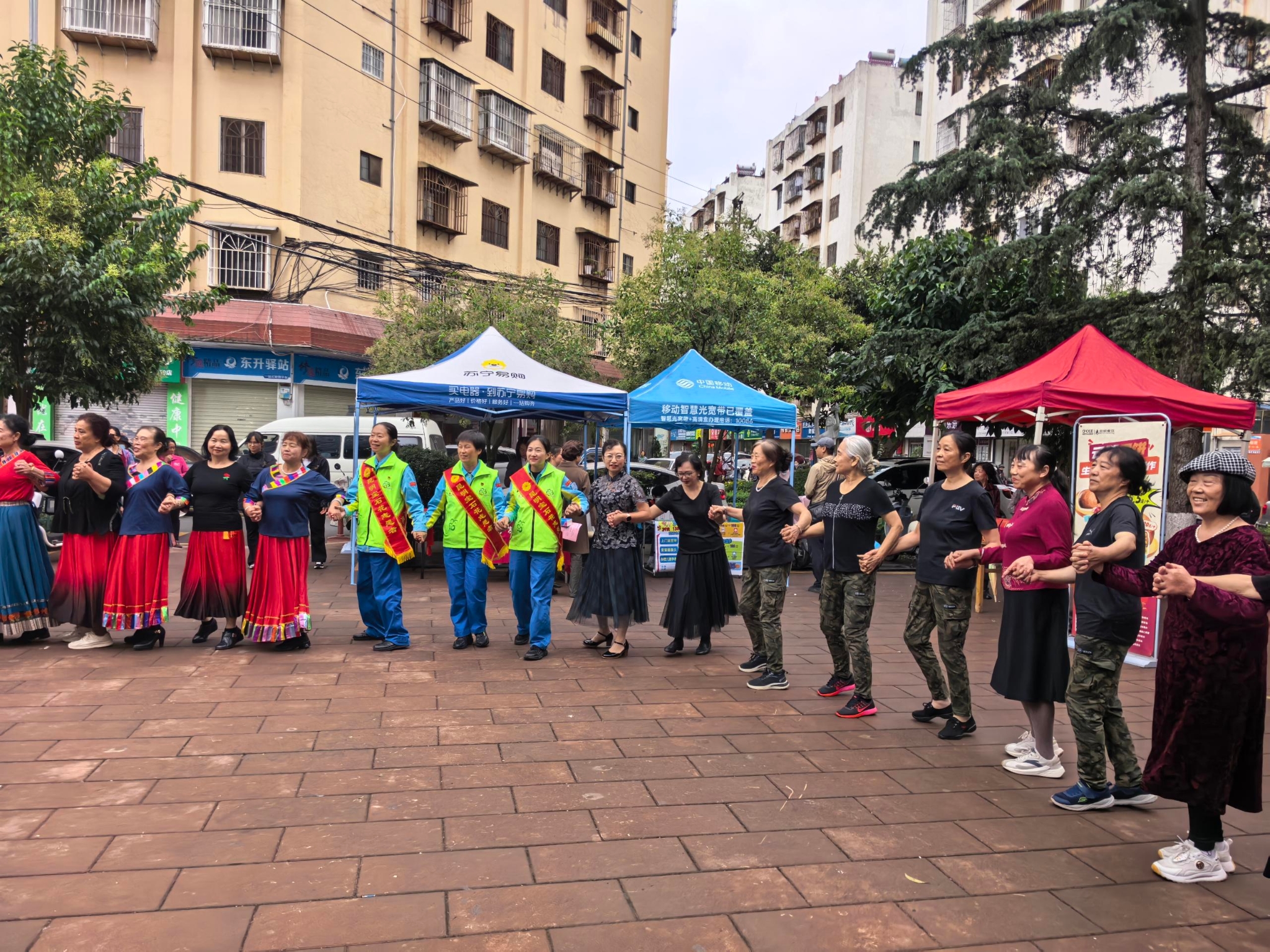 民族舞《麗江三部曲》共繪大團(tuán)結(jié)