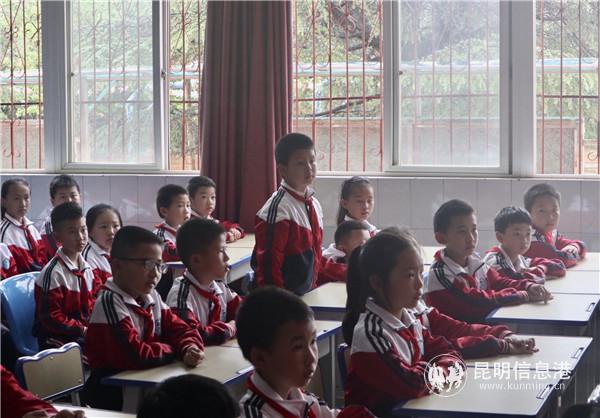 與老師討論種養(yǎng)知識 與老師討論種養(yǎng)知識